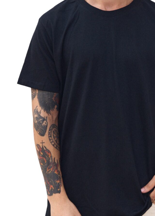 Remera unisex negra